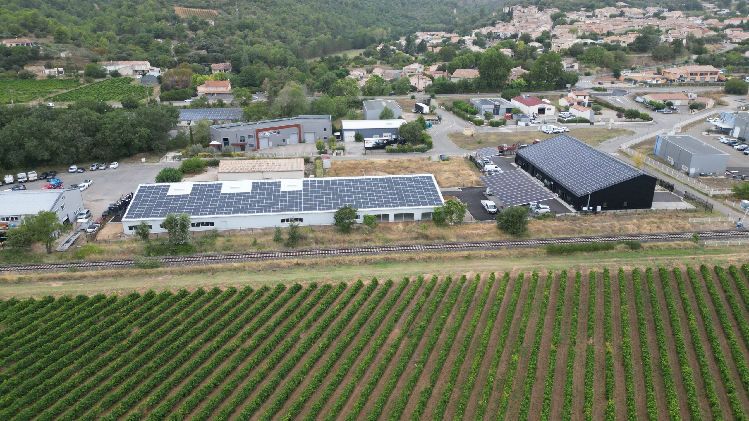 Vue aérienne du site de Corbières en Provence